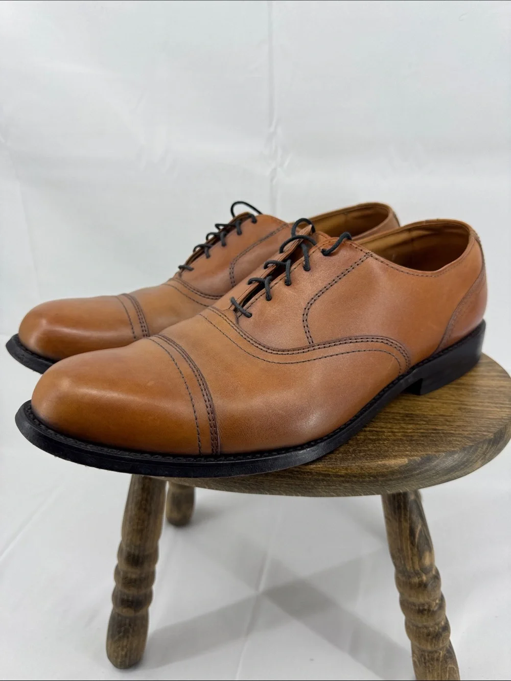 Allen Edmonds Mens Brookwood Leather Cap Toe Dress Shoes in Cognac, sz 11